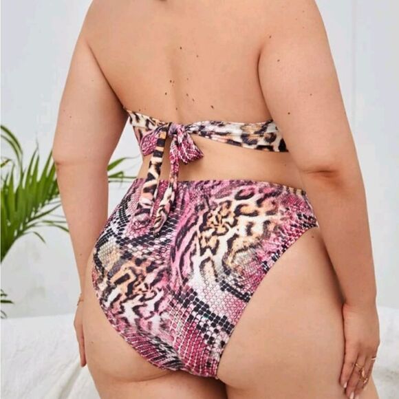 Plus size tropical print bathing suit 1X - Picture 4 of 5
